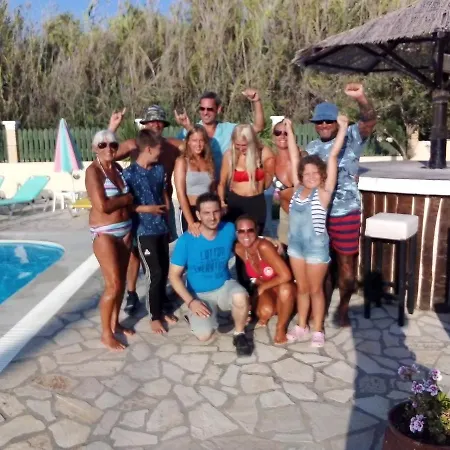 Amorossa With Garden View & Shared Pool By Konnect, Corfu Рода