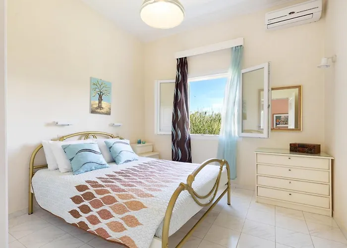 Apartament Amorossa With Garden View & Shared Pool By Konnect, Corfu