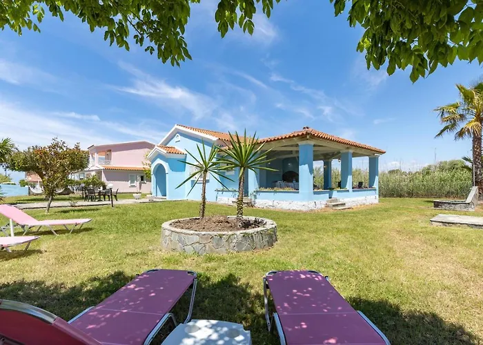 Amorossa With Garden View & Shared Pool By Konnect, Corfu Roda (Corfu)