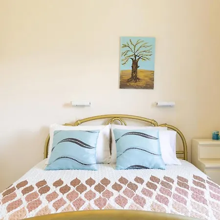 Amorossa With Garden View & Shared Pool By Konnect, Corfu