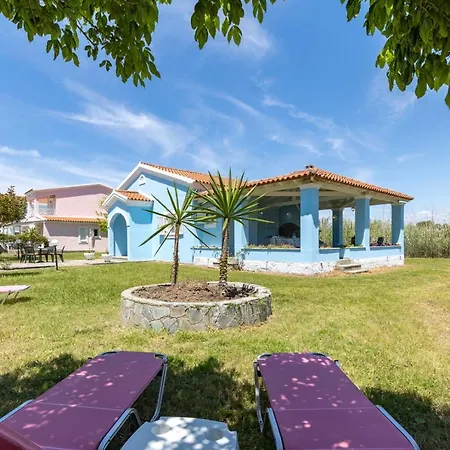 Amorossa With Garden View & Shared Pool By Konnect, Corfu Рода